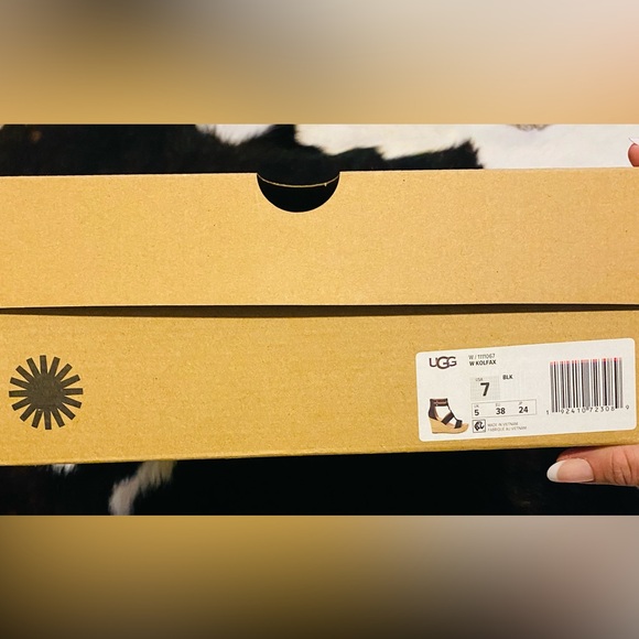 UGG wedge sandals size 7. Brand New - Picture 7 of 7